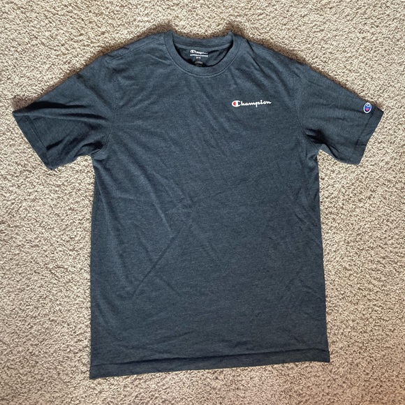 Champion T-Shirt Size Medium - Picture 1 of 5